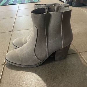 Ankle boots